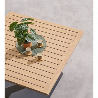 Table de jardin relevable rectangulaire en aluminium SALIMIA - Graphite et honey