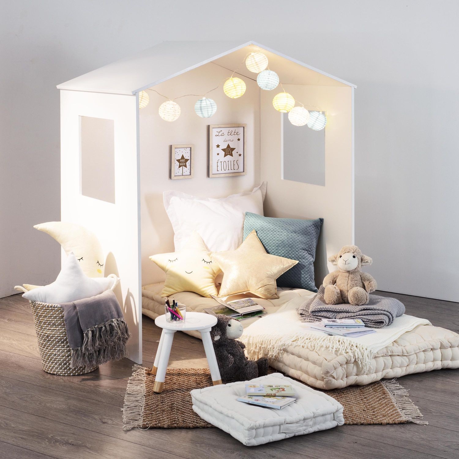 Cabane Maison D Interieur Enfant Douceur L 117 X H 140 Cm Blanc Toilinux