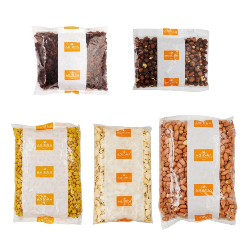 Mélange pour apéritifs : maïs grillés, graines de courges, arachides brunes, noisettes, raisins secs Mélange pour apéritifs : maïs grillés, graines de courges, arachides brunes, noisettes, raisins secs