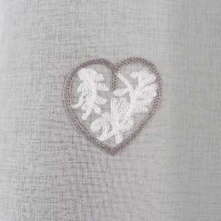 Voilage Solden en étamine avec des cœurs brodés - Longueur 240 cm x Largeur 140 cm - Blanc et Taupe