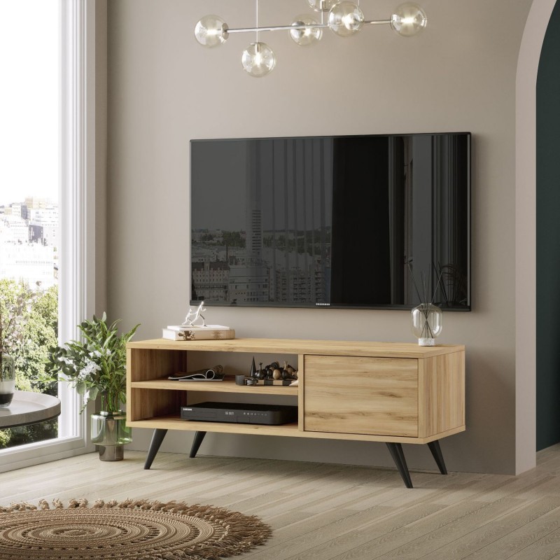 Rideaux lumineux et meubles en bois avec Deco Privé